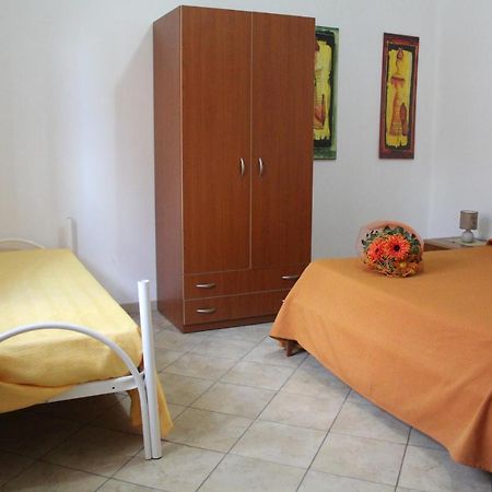Hibiscus Apartment Marausa Luaran gambar